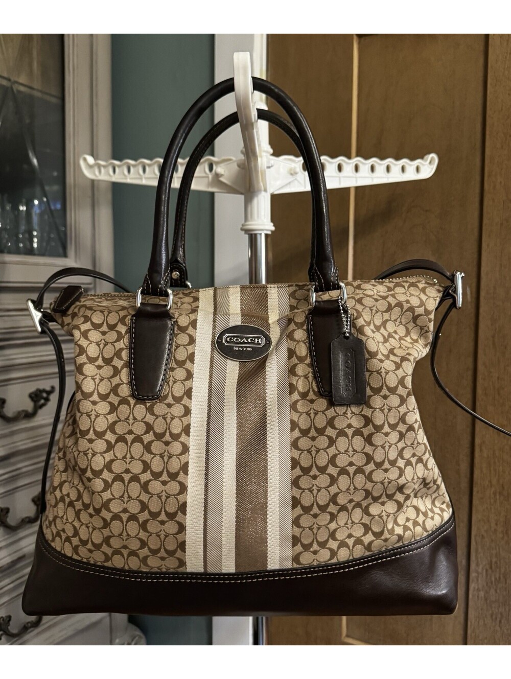 Coach Brown Beige Tote Shoulder Bag Purse Detachable Strap Excellent Condition